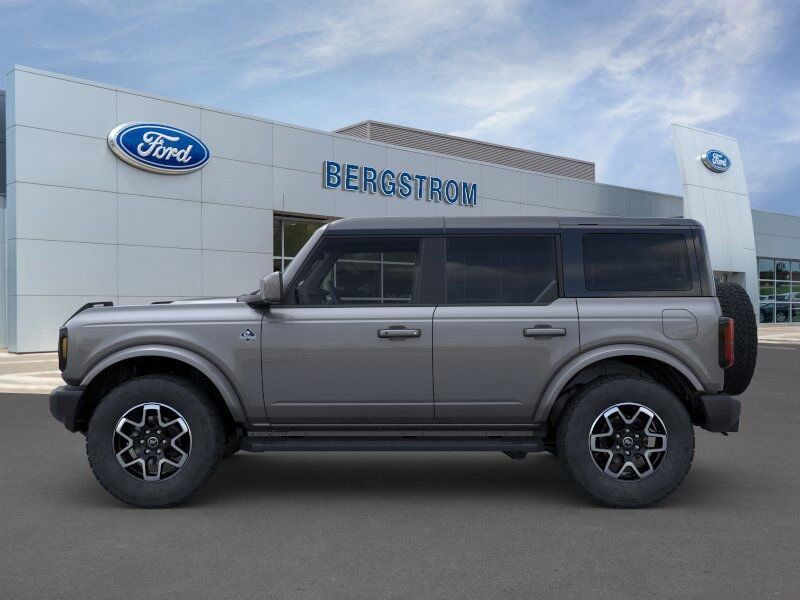 2024 Ford Bronco Outer Banks Green Bay WI