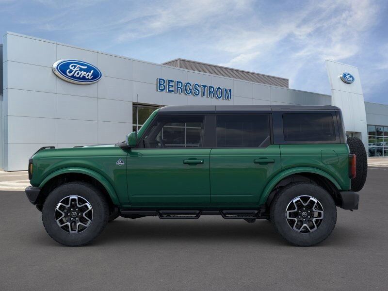 2024 Ford Bronco Outer Banks Green Bay WI