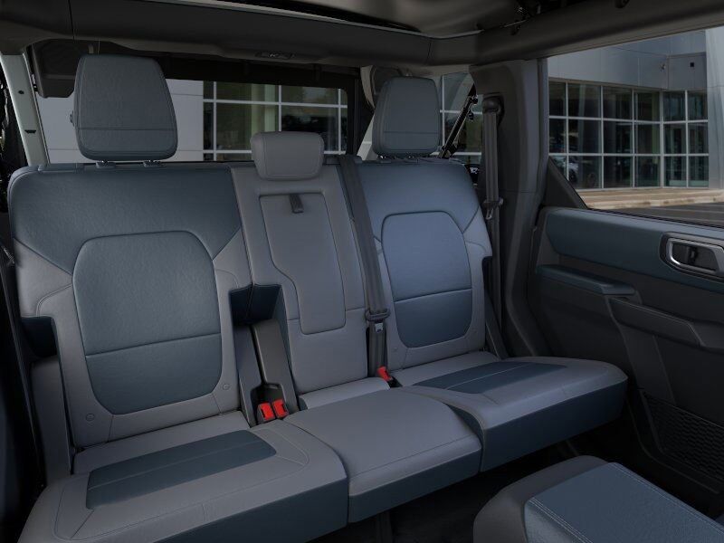 2024 Ford Bronco Outer Banks Green Bay WI