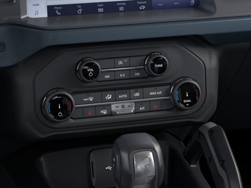 2024 Ford Bronco Outer Banks Green Bay WI