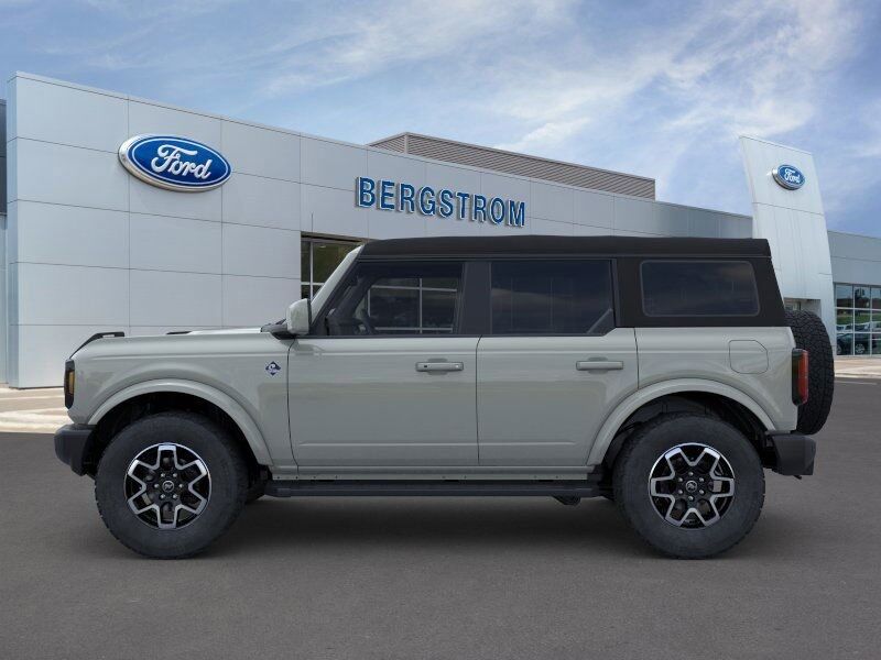 2024 Ford Bronco Outer Banks Green Bay WI