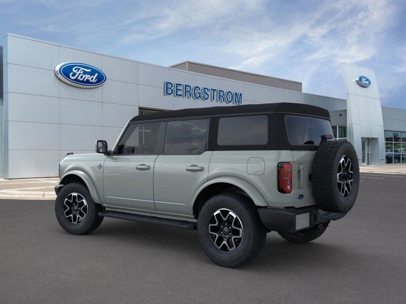 2024 Ford Bronco Outer Banks Green Bay WI