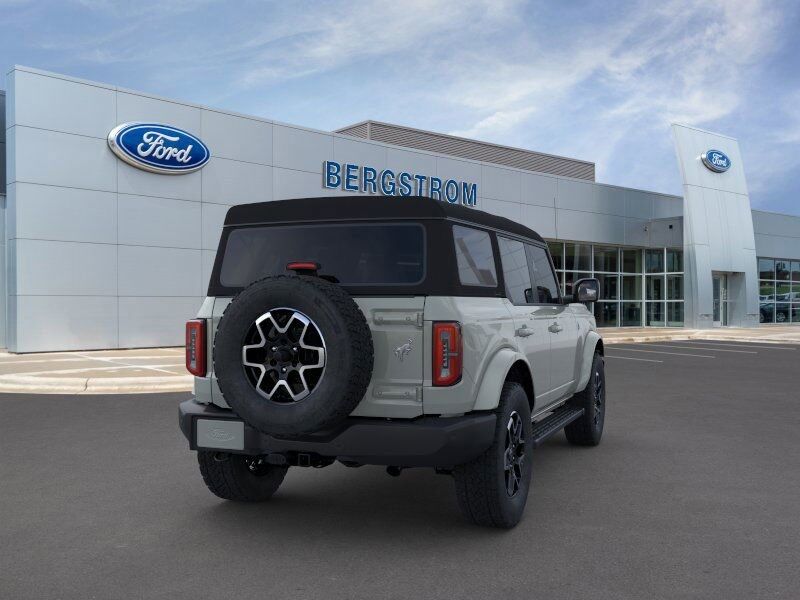 2024 Ford Bronco Outer Banks Green Bay WI