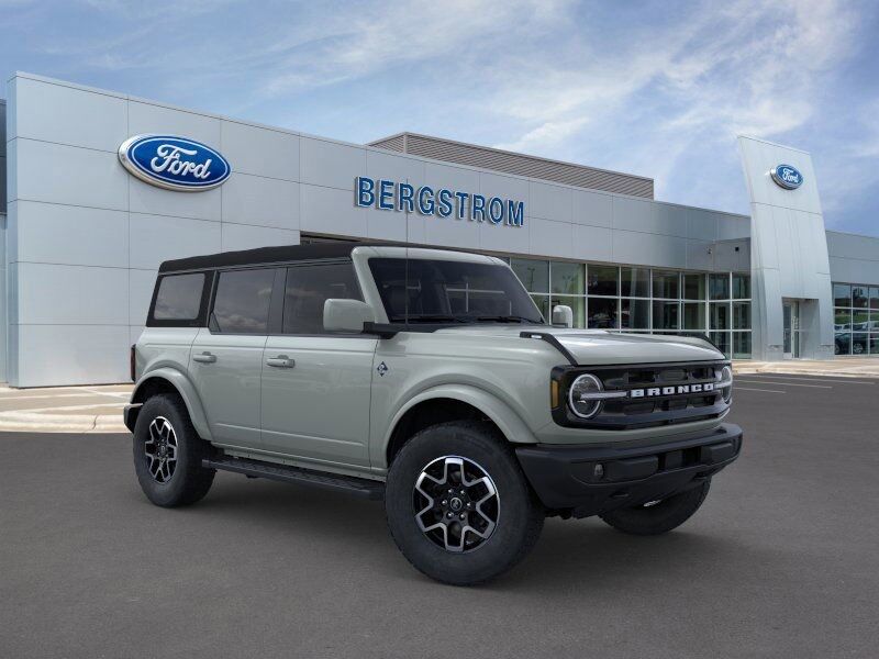 2024 Ford Bronco Outer Banks Green Bay WI