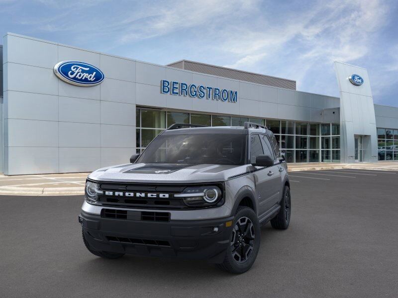 2024 Ford Bronco Sport Outer Banks Green Bay WI
