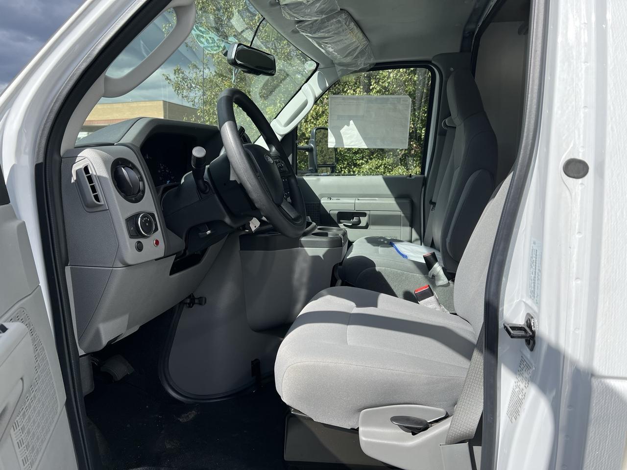 2024 Ford E-350SD Base Richmond VA