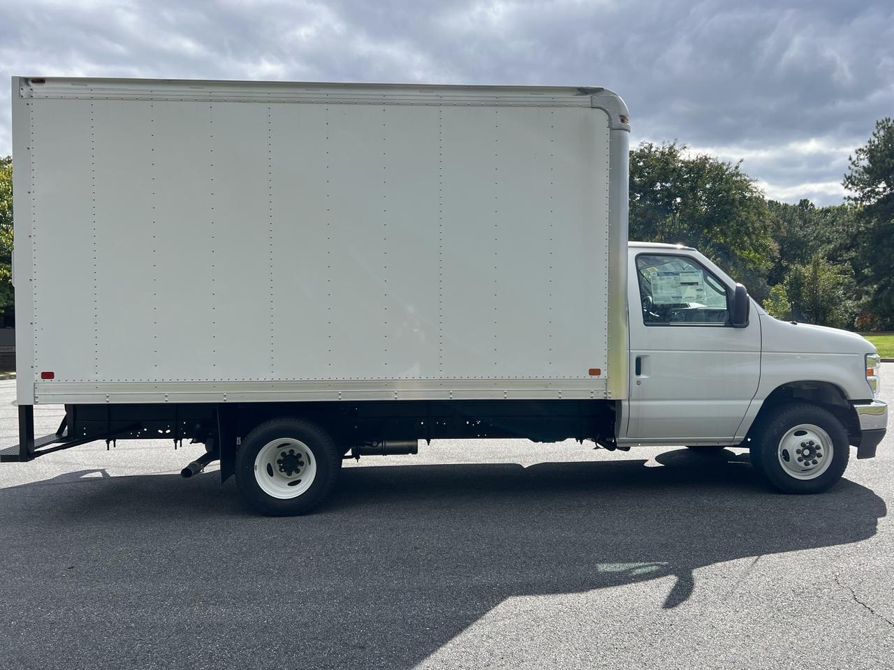 2024 Ford E-350SD Base Richmond VA