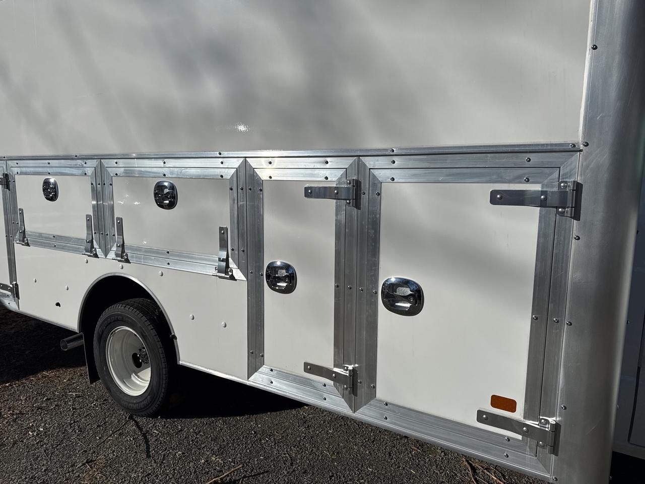 2024 Ford E-450SD Base Warrenton VA