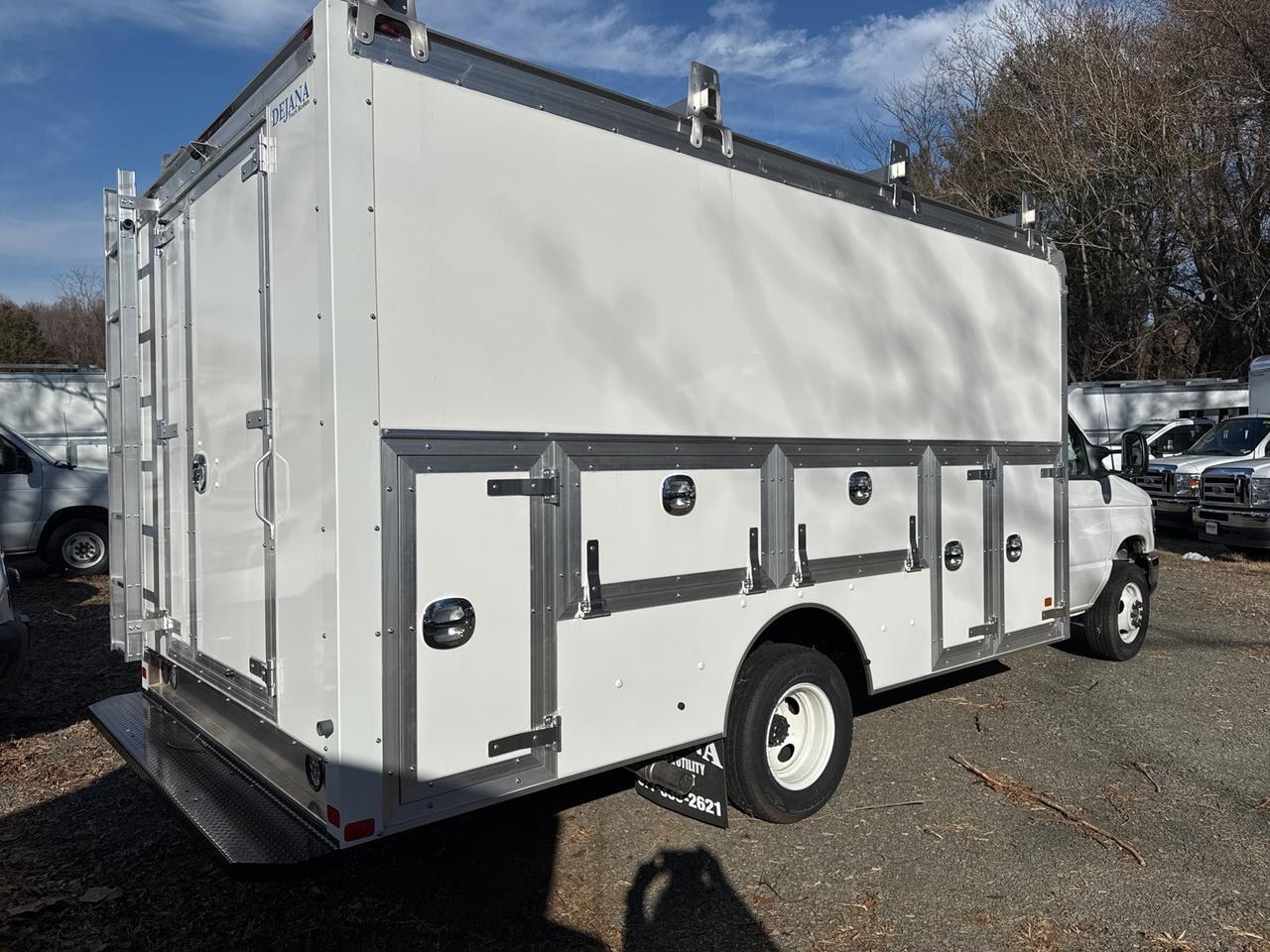 2024 Ford E-450SD Base Warrenton VA