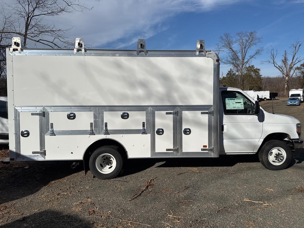 2024 Ford E-450SD Base Warrenton VA
