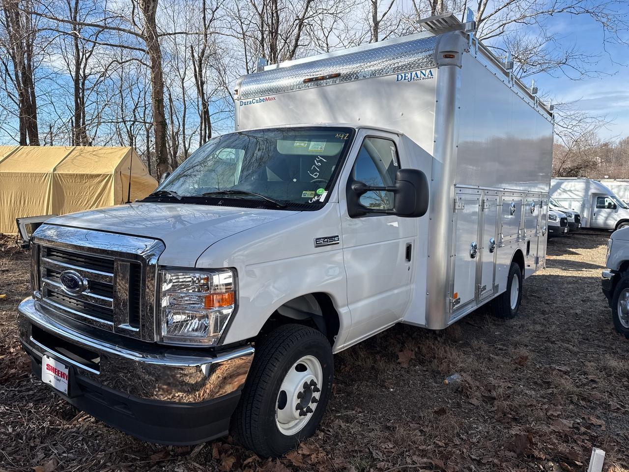 2024 Ford E-450SD Base Warrenton VA