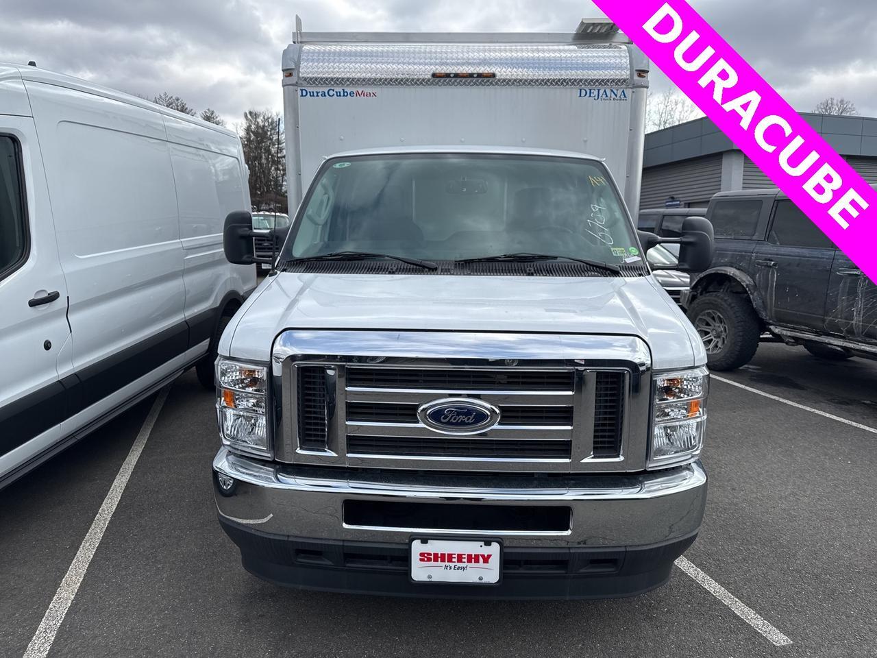 2024 Ford E-450SD Base Warrenton VA