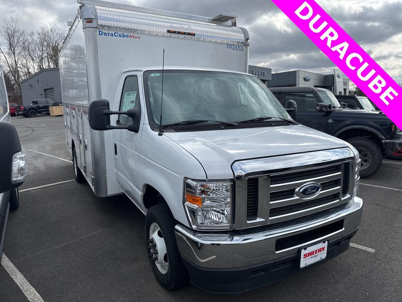2024 Ford E-450SD Base