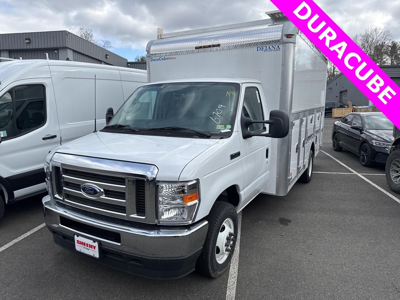 2024 Ford E-450SD Base Warrenton VA