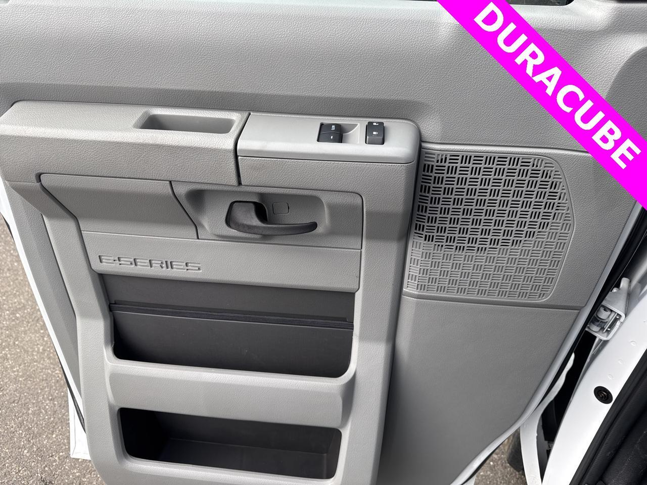 2024 Ford E-450SD Base Warrenton VA