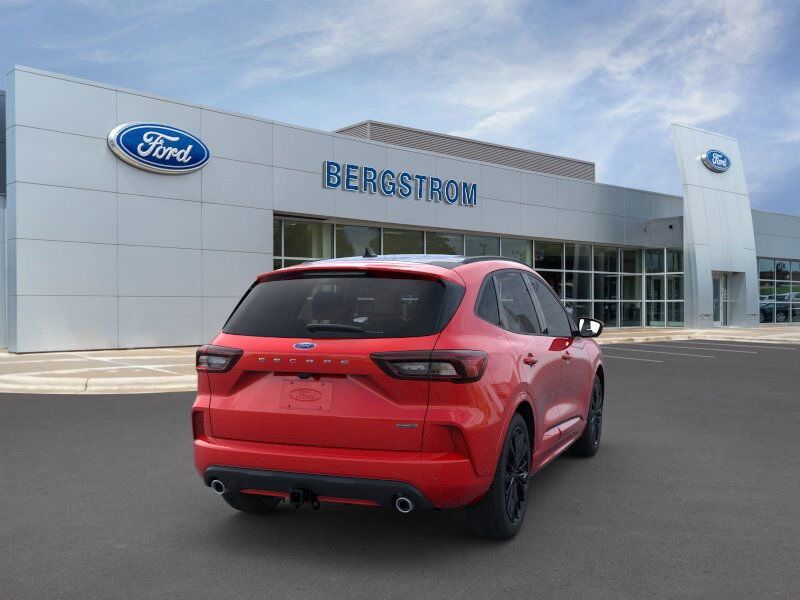 2024 Ford Escape Hybrid ST-Line Elite Green Bay WI