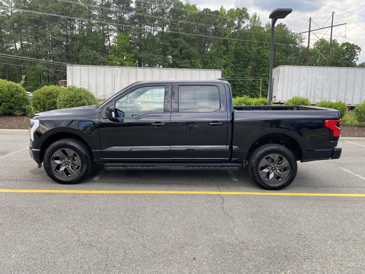 2024 Ford F-150 Lightning Lariat Ashland VA