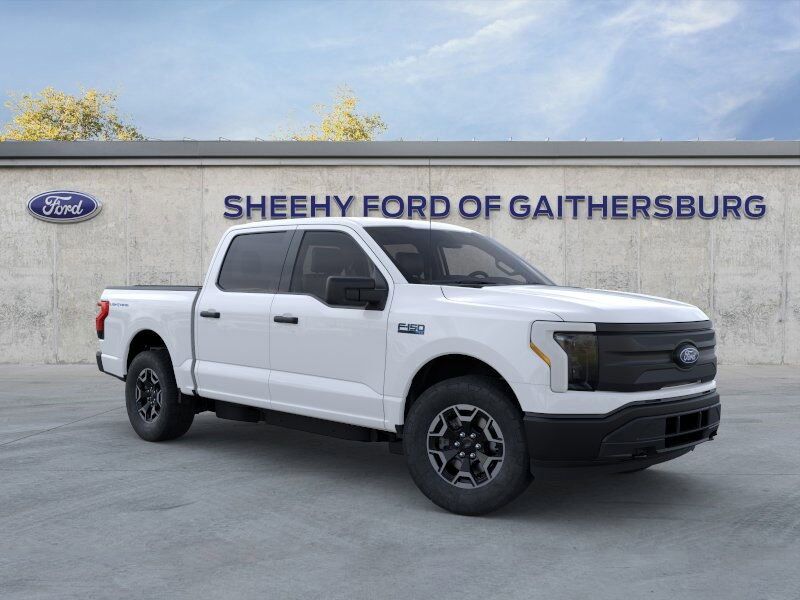 2024 Ford F-150 Lightning Pro