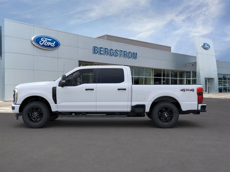2024 Ford F-350SD XL Green Bay WI