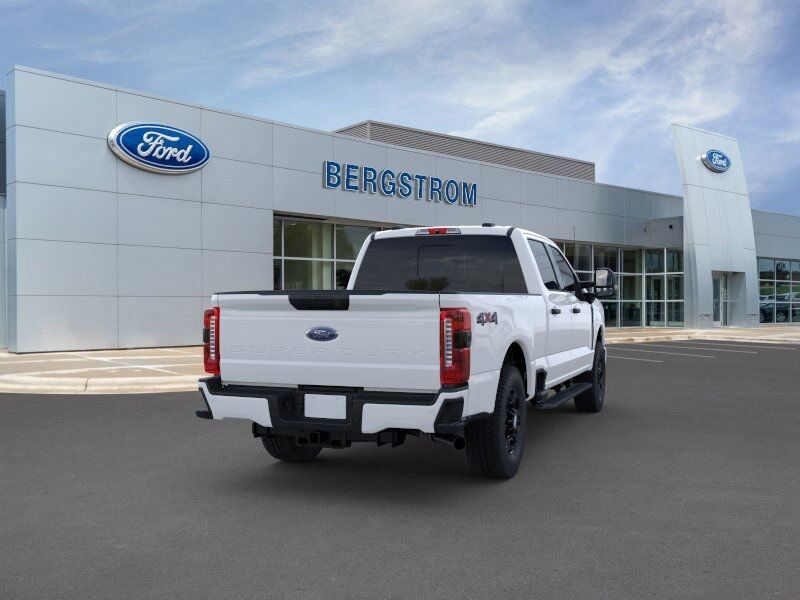 2024 Ford F-350SD XL Green Bay WI