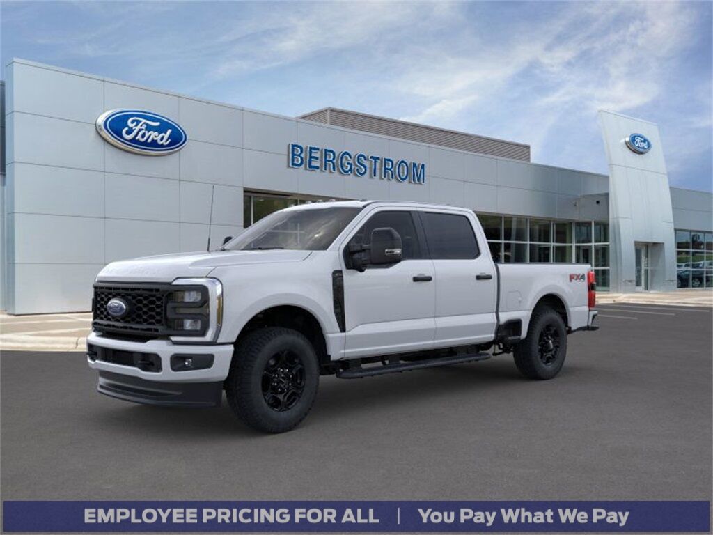 2024 Ford F-350SD XL Green Bay WI