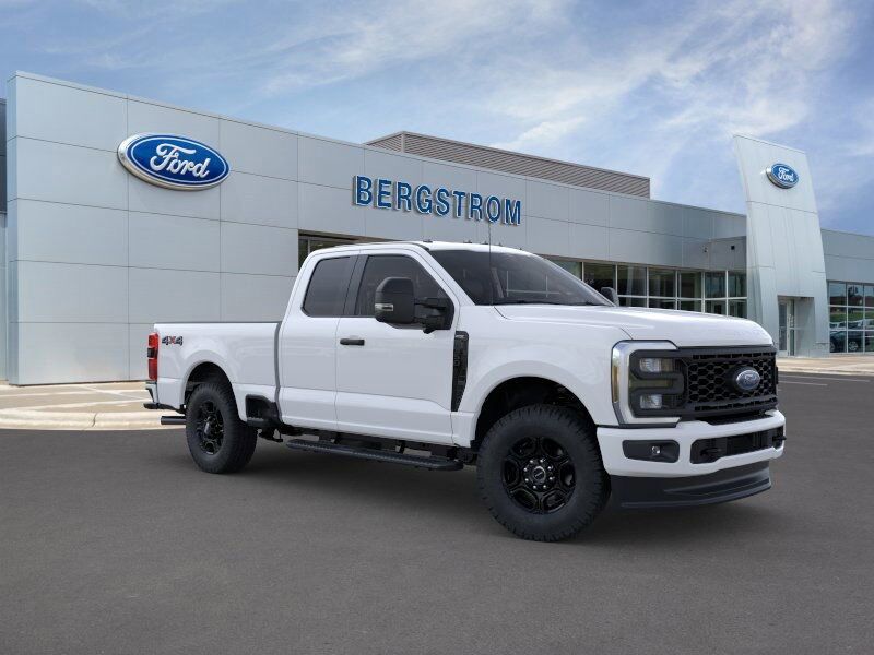 2024 Ford F-350SD XL Green Bay WI