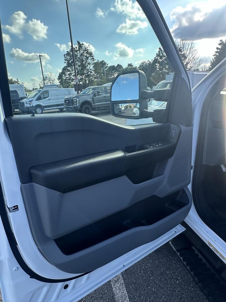 2024 Ford F-550SD XL Gaithersburg MD