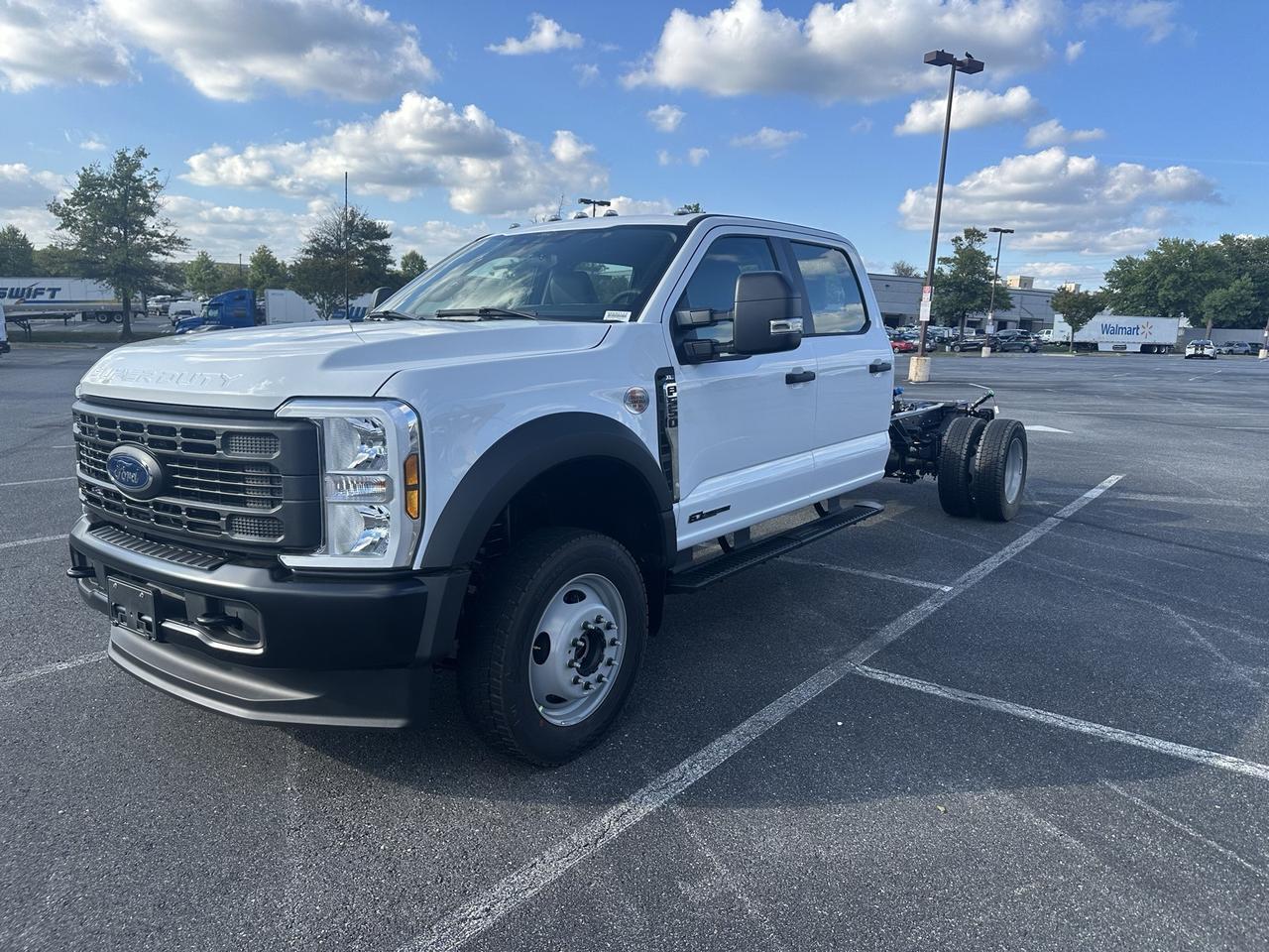 2024 Ford F-550SD XL