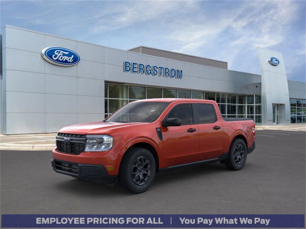 2024 Ford MAVERICK XLT Green Bay WI