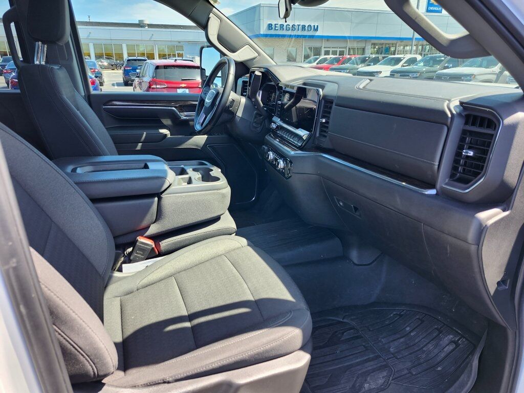 2024 GMC Sierra 2500HD SLE Green Bay WI