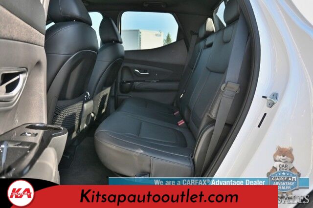2024 Hyundai Santa Cruz Limited / AWD / Auto Start / Crew Cab / Heated & Cooled Leather Seats / Heated Steering Wheel / Sunroof / Lane Departure & Blind Spot / Apple CarPlay & Android Auto / 360 Camera / Tonneau Cover / 1 Owner Banglore
