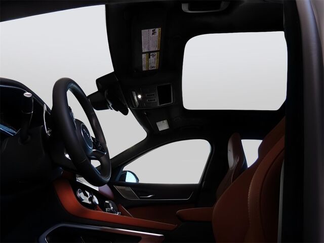 2024 Jaguar F-PACE P400 R-Dynamic S Merriam KS