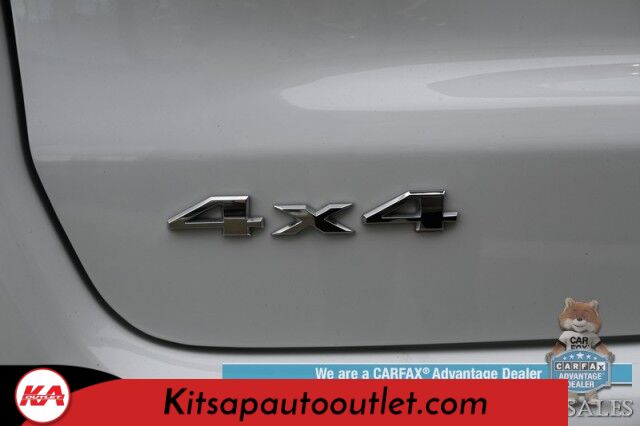 2024 Jeep Compass Latitude / 4X4 / Driver Assist & Convenience Group / Auto Start / Power & Heated Seats / Heated Steering Wheel / Adaptive Cruise / Lane Depart & Blind Spot / Apple CarPlay & Android Auto / 360 Camera / 32 MPG / 1-Owner Banglore