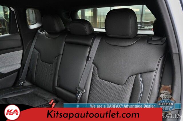 2024 Jeep Compass Latitude / 4X4 / Driver Assist & Convenience Group / Auto Start / Power & Heated Seats / Heated Steering Wheel / Adaptive Cruise / Lane Depart & Blind Spot / Apple CarPlay & Android Auto / 360 Camera / 32 MPG / 1-Owner Banglore