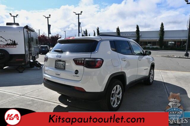 2024 Jeep Compass Latitude / 4X4 / Driver Assist & Convenience Group / Auto Start / Power & Heated Seats / Heated Steering Wheel / Adaptive Cruise / Lane Depart & Blind Spot / Apple CarPlay & Android Auto / 360 Camera / 32 MPG / 1-Owner Banglore