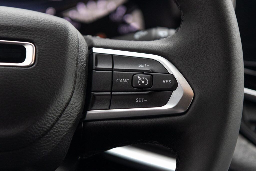 2024 Jeep Compass Latitude Lux Kenosha WI