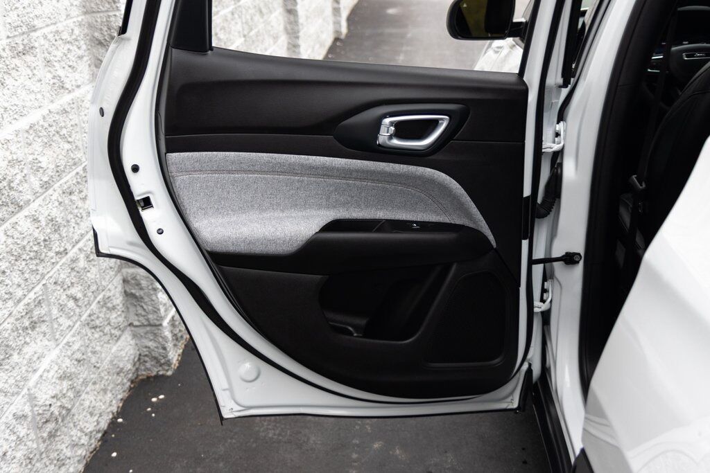 2024 Jeep Compass Latitude Lux Kenosha WI