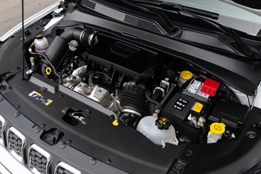 2024 Jeep Compass Latitude Lux Kenosha WI