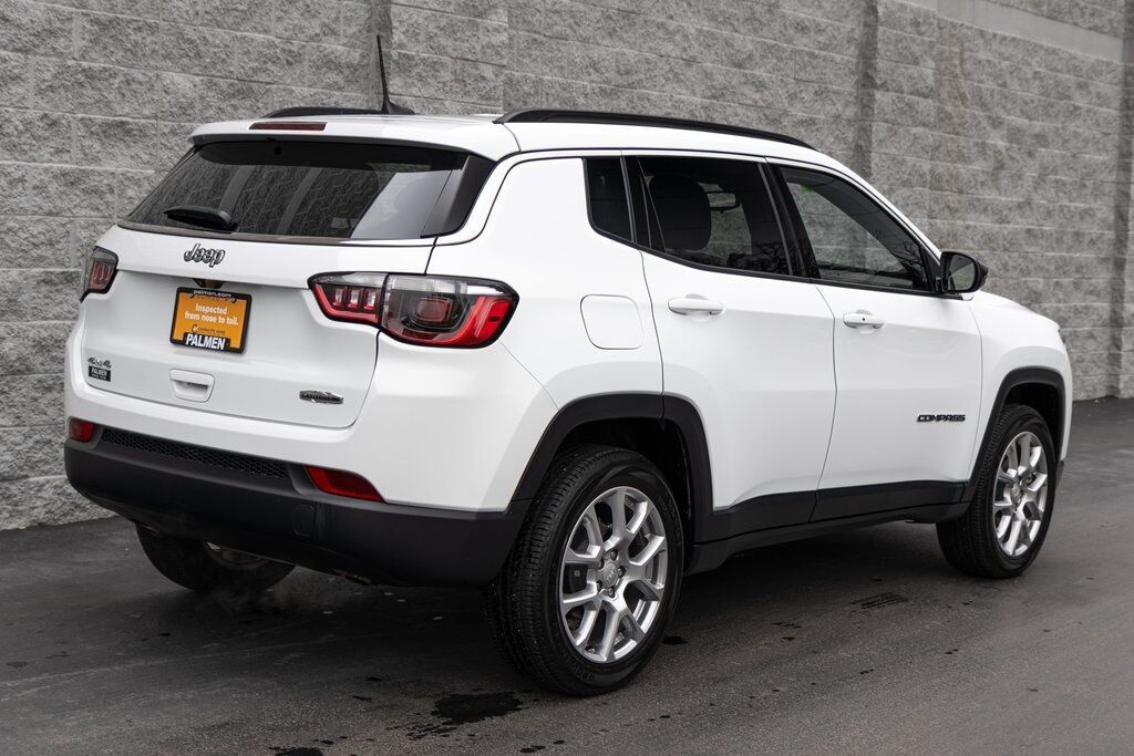 2024 Jeep Compass Latitude Lux Kenosha WI