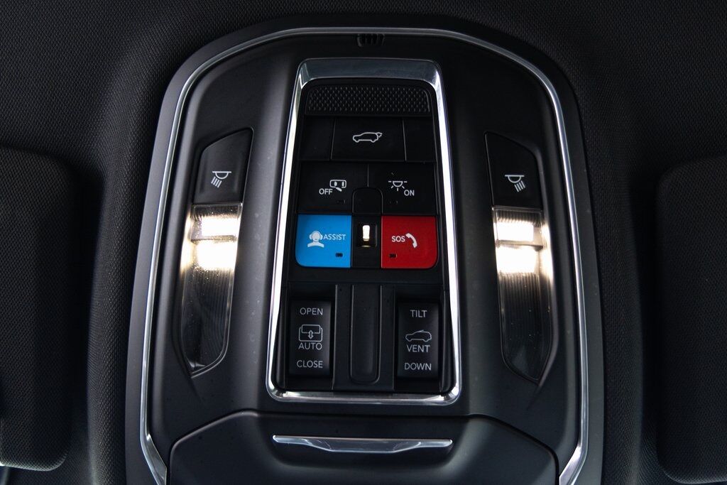 2024 Jeep Grand Cherokee Altitude X Kenosha WI