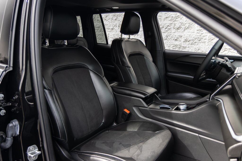 2024 Jeep Grand Cherokee Altitude X Kenosha WI