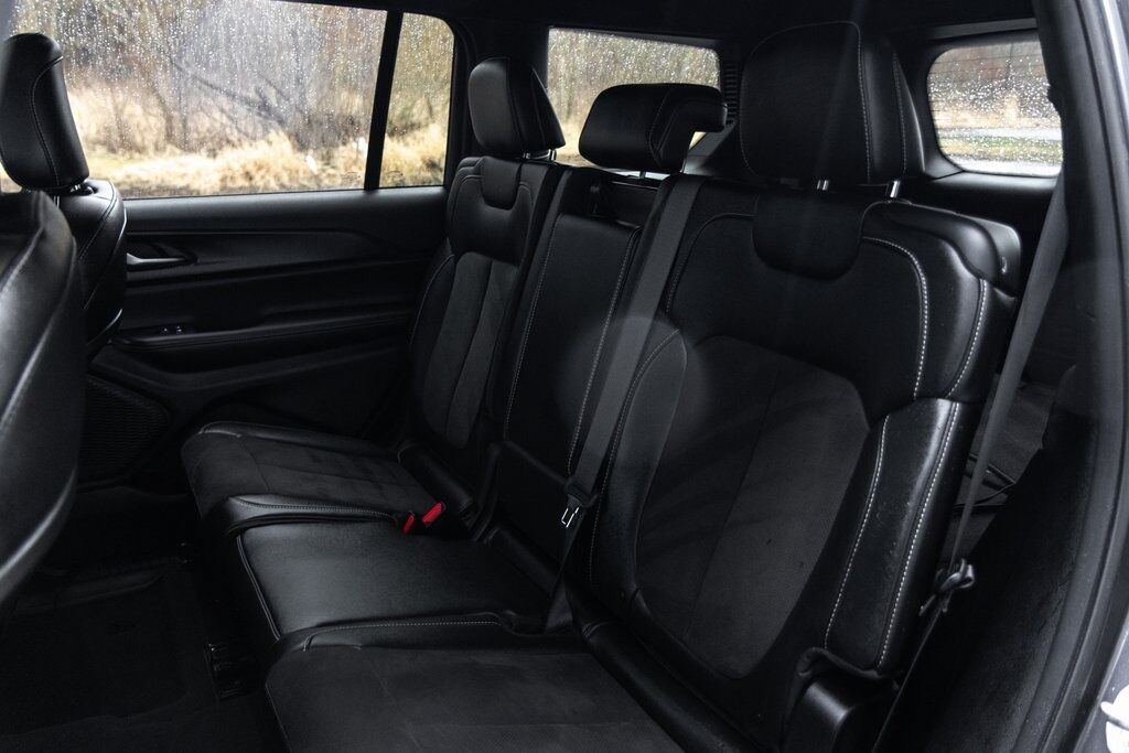2024 Jeep Grand Cherokee L Altitude X Kenosha WI