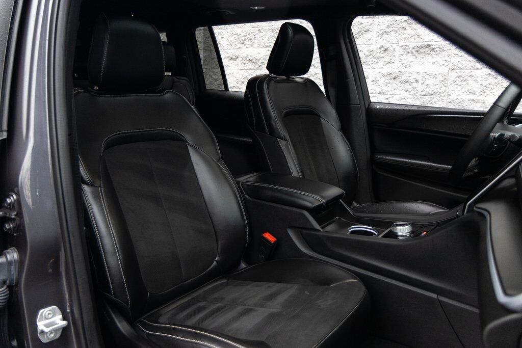2024 Jeep Grand Cherokee L Altitude X Kenosha WI