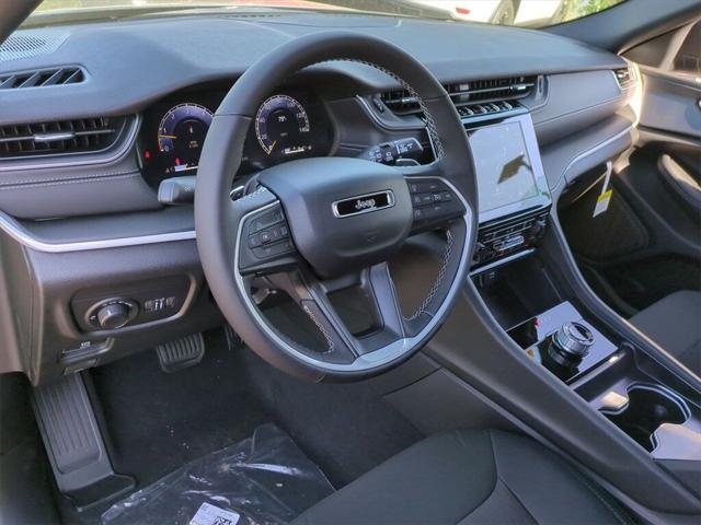 2024 Jeep Grand Cherokee L LAREDO X 4X4 Racine WI