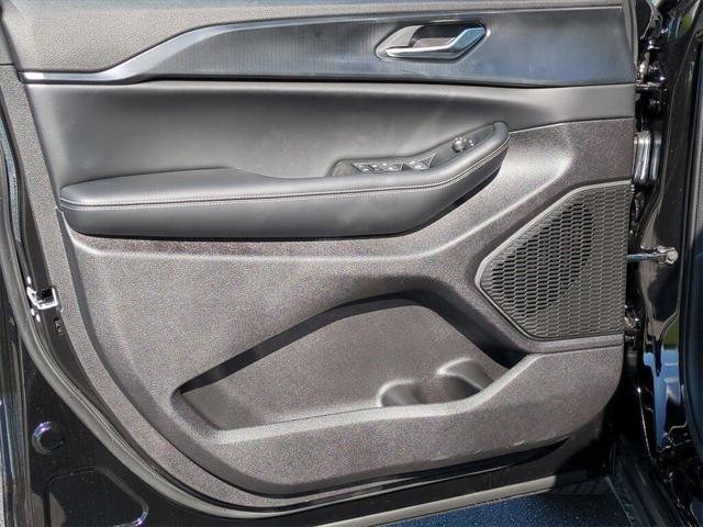 2024 Jeep Grand Cherokee L LAREDO X 4X4 Racine WI