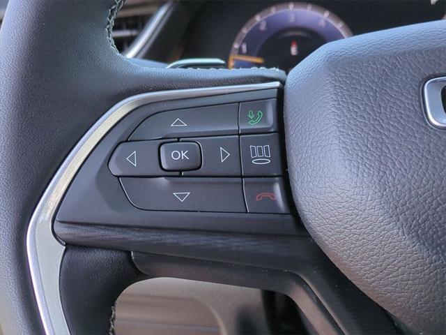 2024 Jeep Grand Cherokee L LAREDO X 4X4 Racine WI