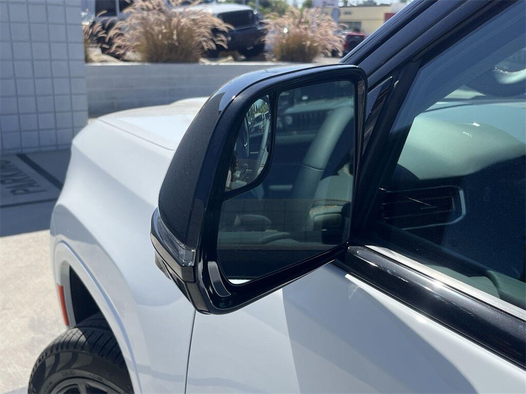 2024 Jeep Grand Wagoneer Series III Quincy MA