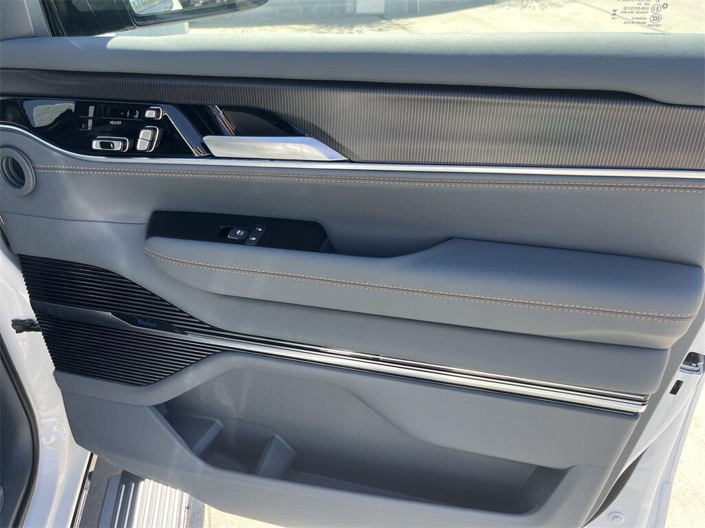 2024 Jeep Grand Wagoneer Series III Quincy MA