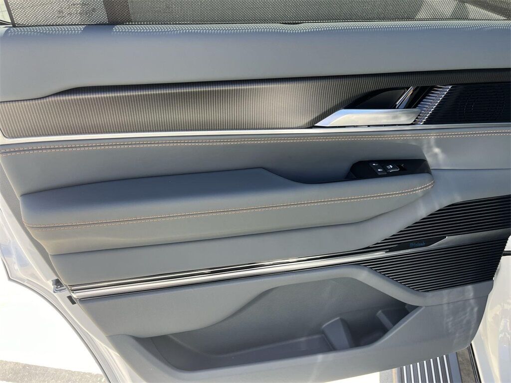 2024 Jeep Grand Wagoneer Series III Quincy MA