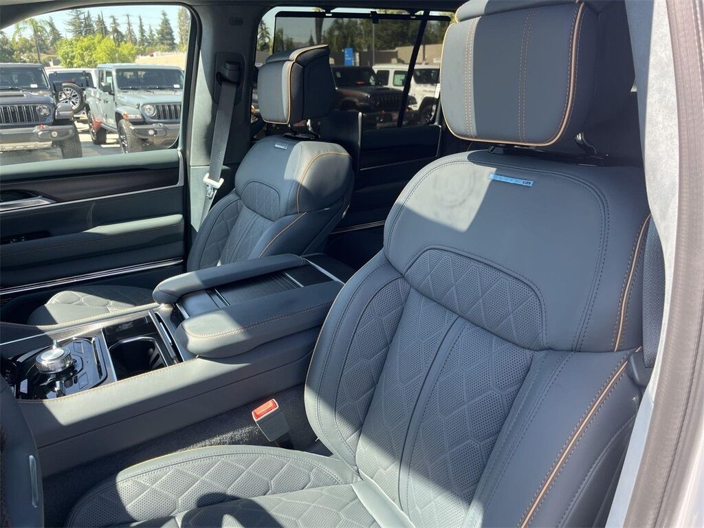 2024 Jeep Grand Wagoneer Series III Quincy MA